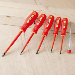 /ext/img/product/bonnes-affaires/26_07_01/400_outil_1.jpg